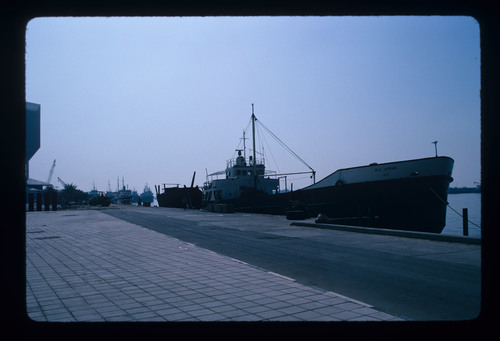 UAE_72 - KM_7374