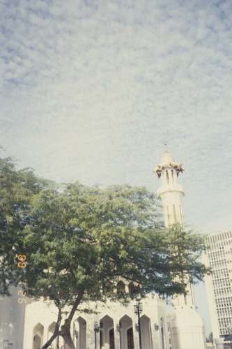 118_ＵＡＥ　'88 ⑤ 祈り、アブダビ、都市風景、ケララ商店 インド人の生活