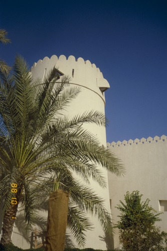 118_ＵＡＥ　'88 ⑤ 祈り、アブダビ、都市風景、ケララ商店 インド人の生活