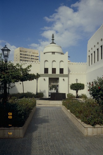 126_アブダビの女性　ＵＡＥ　'88 Ⅰ