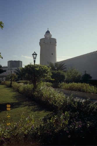 126_アブダビの女性　ＵＡＥ　'88 Ⅰ