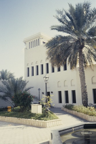 126_アブダビの女性　ＵＡＥ　'88 Ⅰ