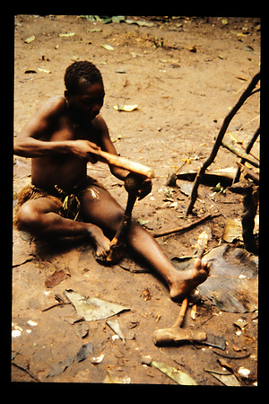 コンゴ・ブラザビル　1989〜1992　リクアラ州1991〜1992　ブラザビル・コンゴ　リクアラ州　・アカ　・ピグミー　・ボバンダ（農耕民）