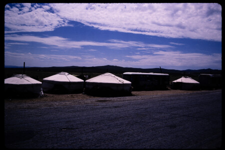 199604 - 199604_03_10